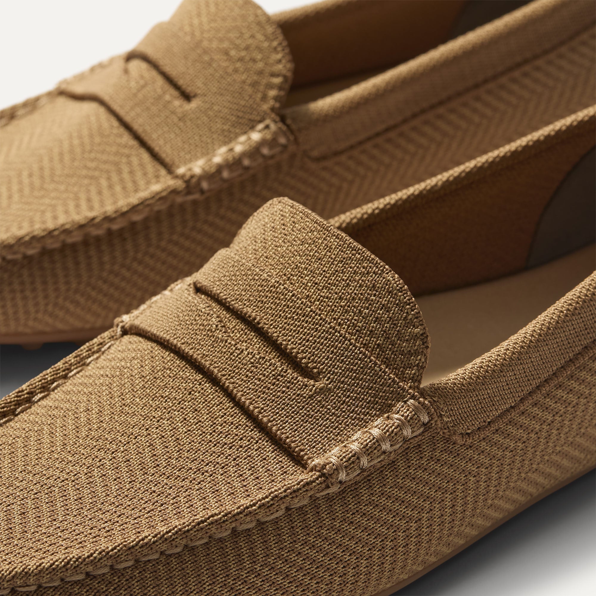 The Men's Driver - Oak Herringbone
